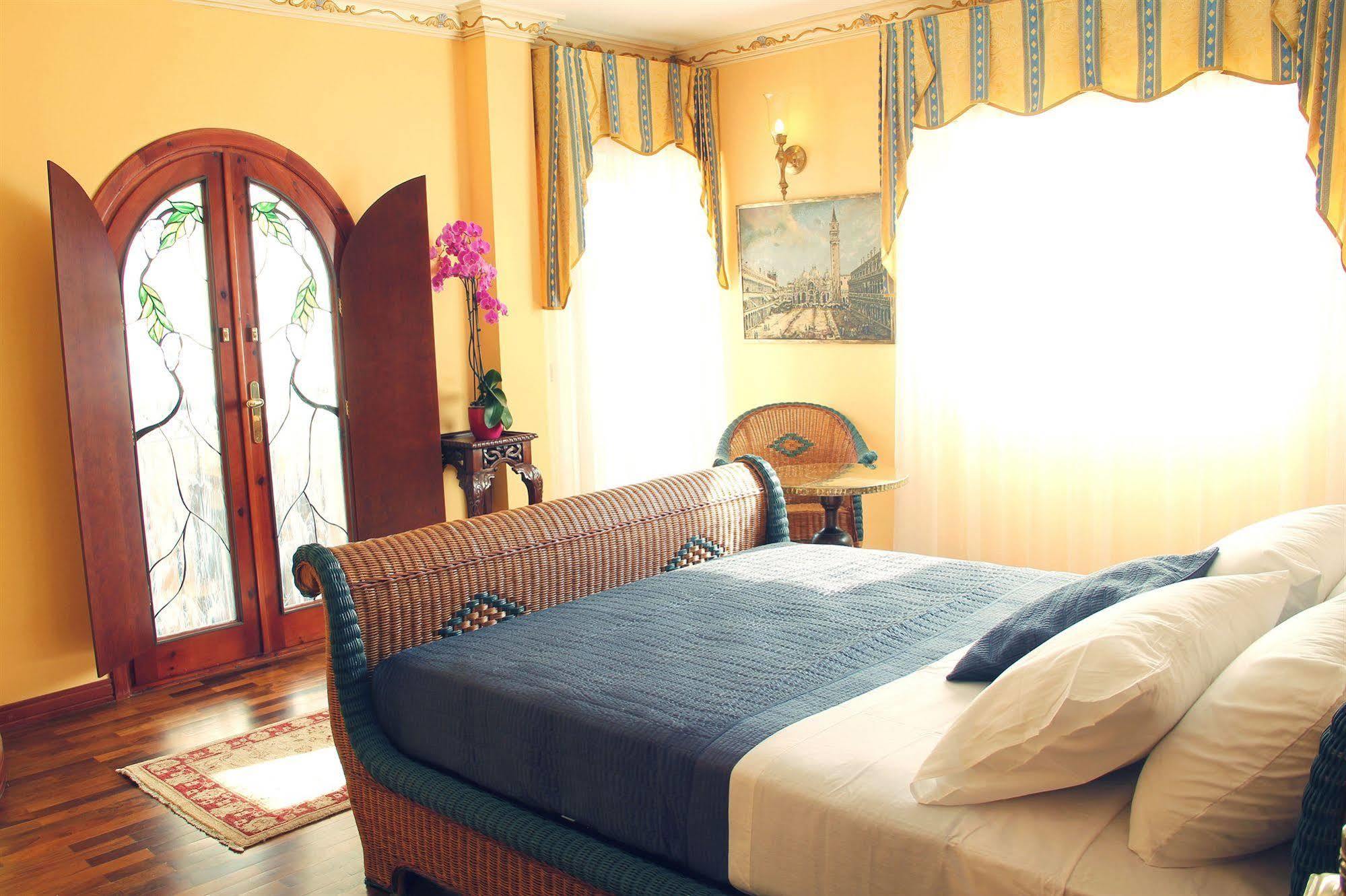 Hotel Boutique Villa Erina By Bossh Hotels - Adults Recommended Manilva Zewnętrze zdjęcie